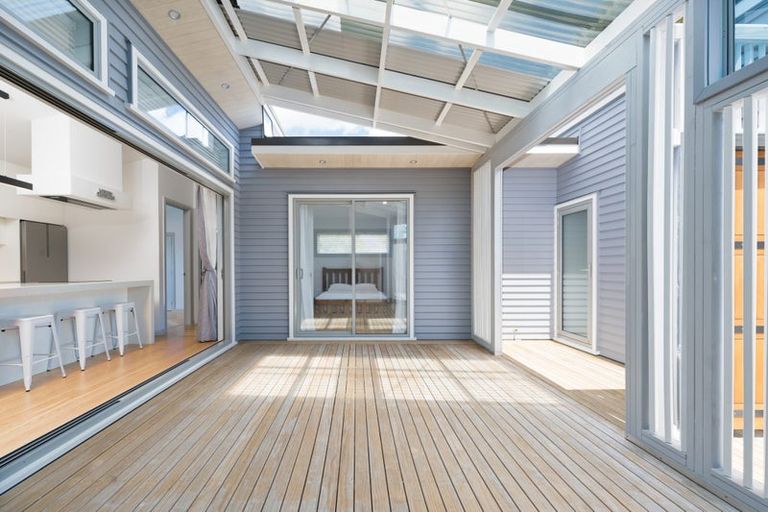 Photo of property in 129 Riverpark Crescent, Henderson, Auckland, 0610