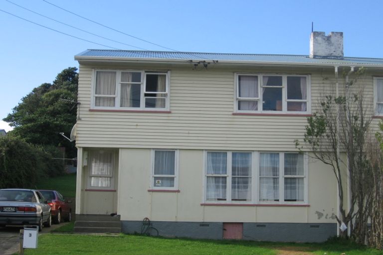 Photo of property in 3-5 Levant Street, Cannons Creek, Porirua, 5024