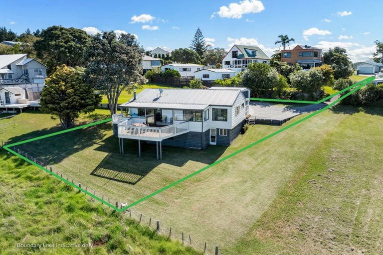 Photo of property in 445 Onemana Drive, Onemana, Whangamata, 3691