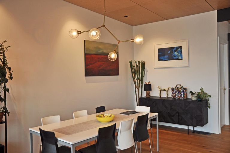 Photo of property in 52 Sandpiper Avenue, Point Wells, 0986