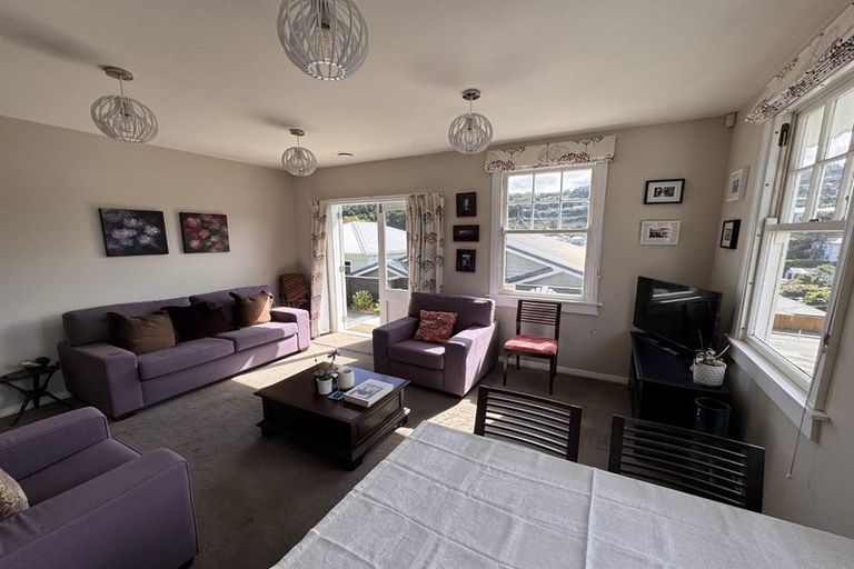 Photo of property in 2a Dawson Street, Berhampore, Wellington, 6023