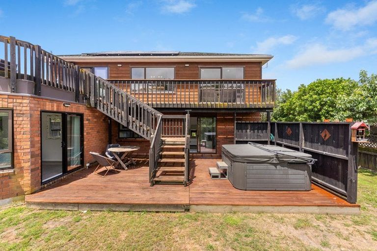 Photo of property in 24 Saint James Court, Paraparaumu, 5032