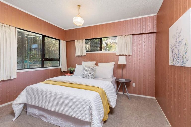 Photo of property in 2/27 Derrimore Heights, Clover Park, Auckland, 2019
