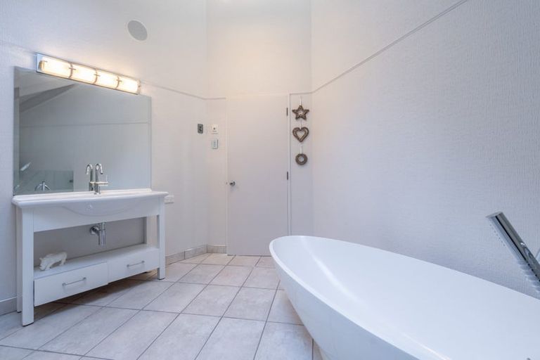 Photo of property in 180 Drysdale Road, Myross Bush, Invercargill, 9872