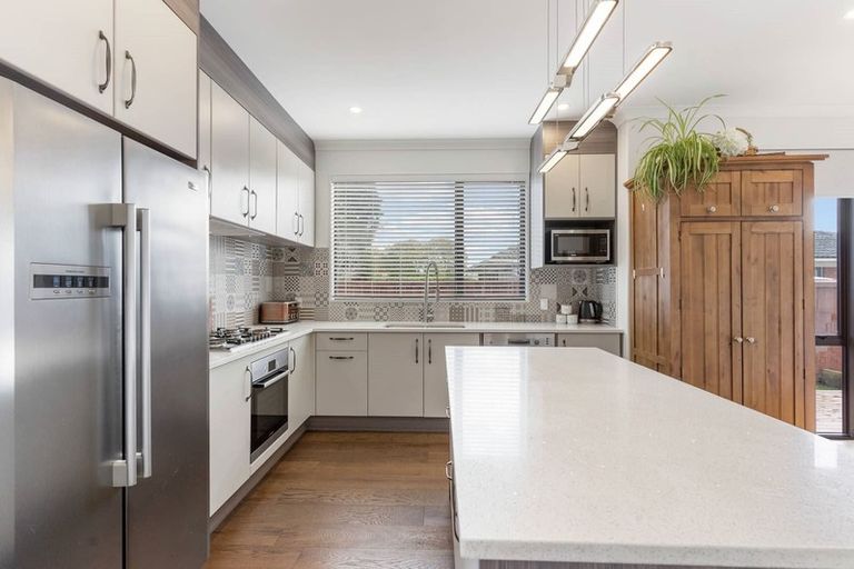 Photo of property in 39a Rodney Street, Howick, Auckland, 2014