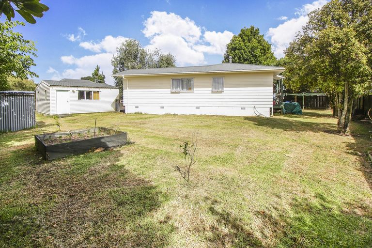 Photo of property in 309a Royal Road, Massey, Auckland, 0614
