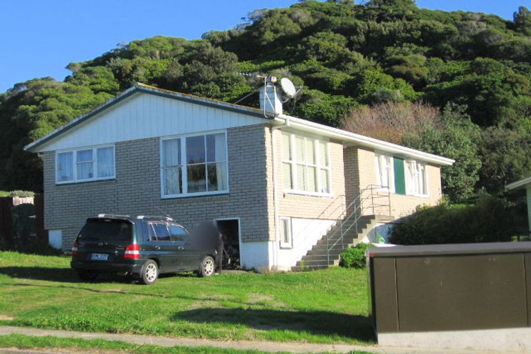 Photo of property in 58 Rangituhi Crescent, Takapuwahia, Porirua, 5022