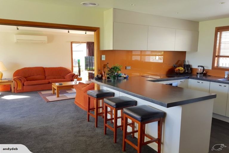 Photo of property in 126 Somerfield Street, Somerfield, Christchurch, 8024