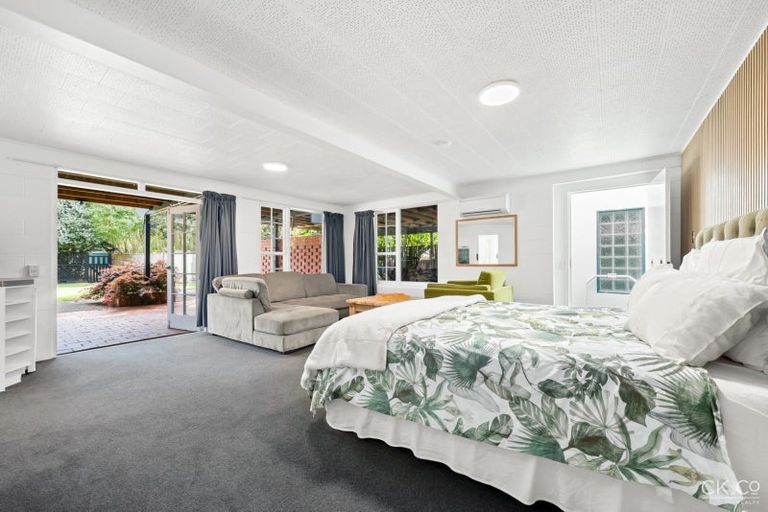 Photo of property in 10 Dowling Grove, Silverstream, Upper Hutt, 5019