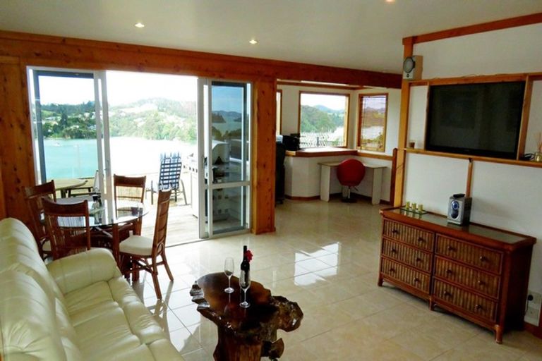 Photo of property in 18 Sir George Back Street, Opua, 0200
