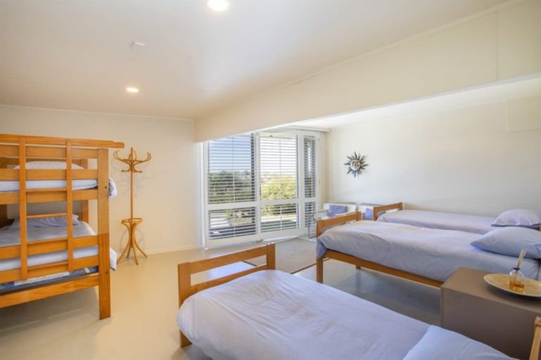 Photo of property in 12 Parry Court, Omaha, 0986