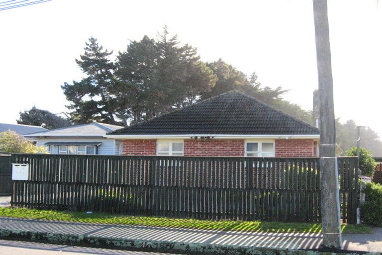 Photo of property in 12a Rawhiti Avenue, New Brighton, Christchurch, 8083