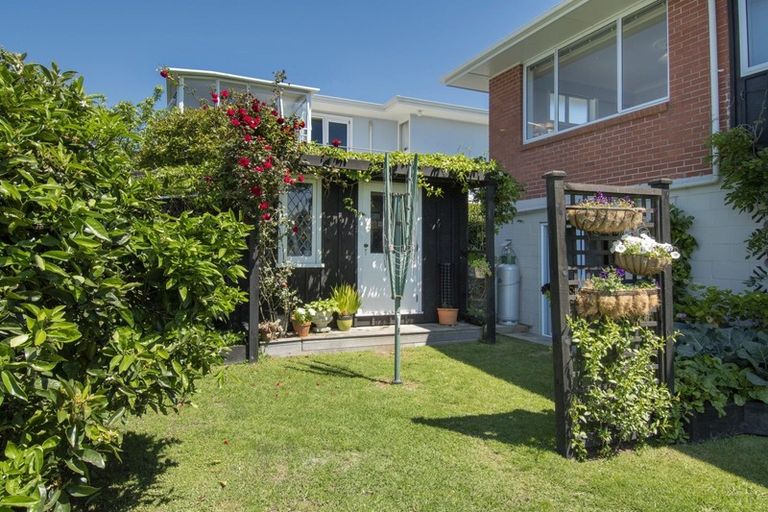 Photo of property in 63 Harbour View Road, Omokoroa, 3114