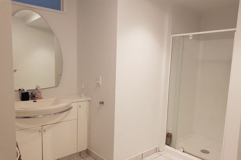 Photo of property in 3 Oak Avenue, Paremata, Porirua, 5024