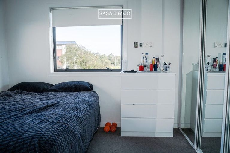 Photo of property in 9a Welby Place, Mangere, Auckland, 2022