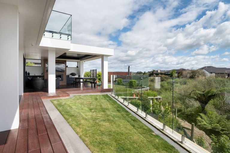 Photo of property in 135 Te Huia Drive, Flagstaff, Hamilton, 3210