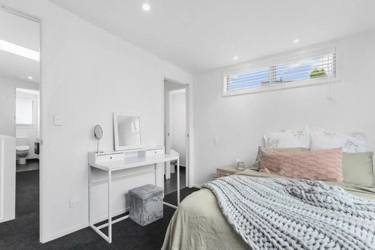 Photo of property in 72 Waikite Road, Welcome Bay, Tauranga, 3112