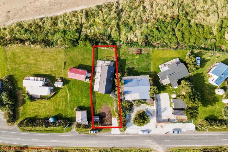 Photo of property in 497 Waikawa-curio Bay Road, Curio Bay, Tokanui, 9884