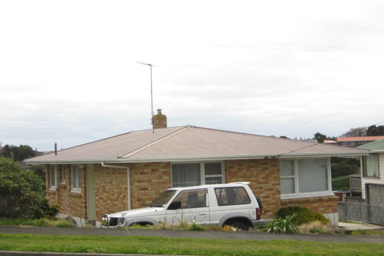 Photo of property in 16 Penrith Street, Westown, New Plymouth, 4310