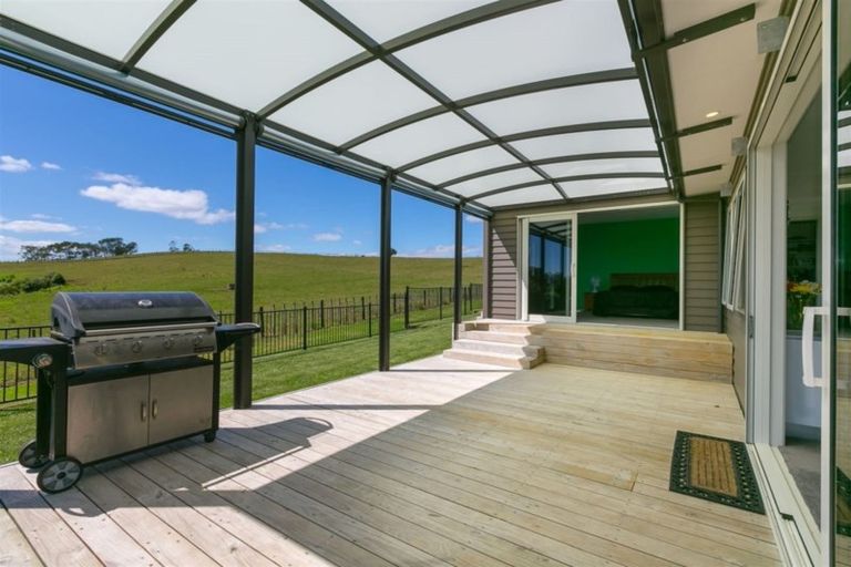 Photo of property in 5d Vardon Way, Waiwhakaiho, New Plymouth, 4312