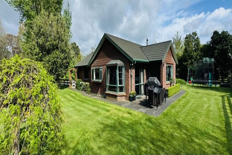 Photo of property in 2 Flemington Road, Aramoho, Whanganui, 4584