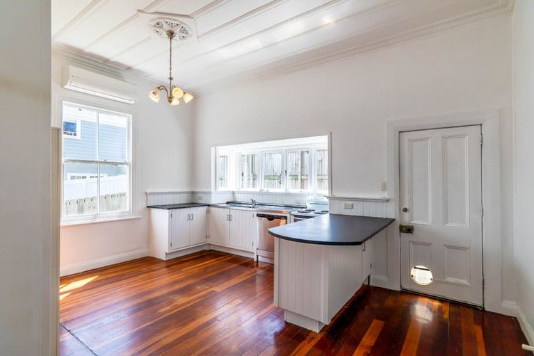 Photo of property in 63 Palmerston Road, Birkenhead, Auckland, 0626