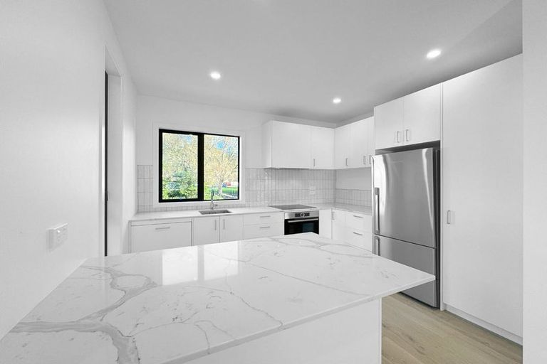 Photo of property in 4/323 Riverside Drive, Waterloo, Lower Hutt, 5011