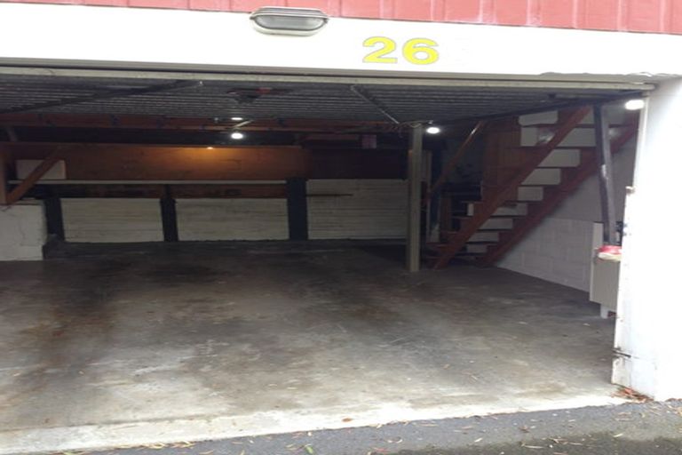 Photo of property in 2/26 Karaka Street, New Lynn, Auckland, 0600