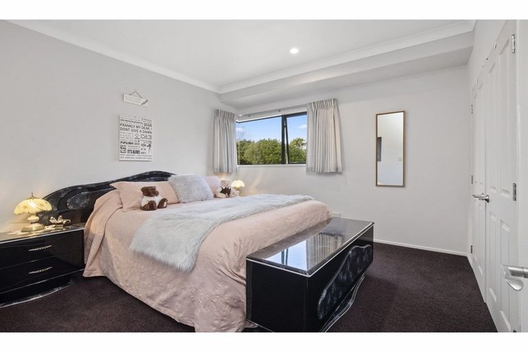 Photo of property in 1 Gleaming Place, Waiuku, 2123