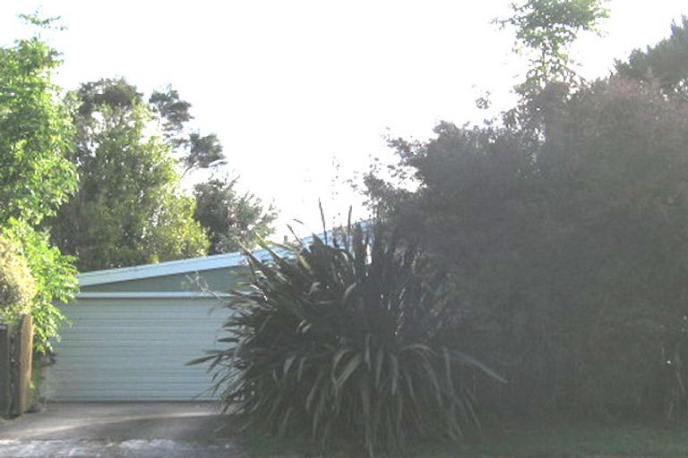 Photo of property in 64 Glen Road, Ranui, Auckland, 0612