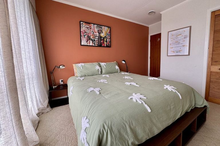 Photo of property in 3 Findlay Street, Moturoa, New Plymouth, 4310