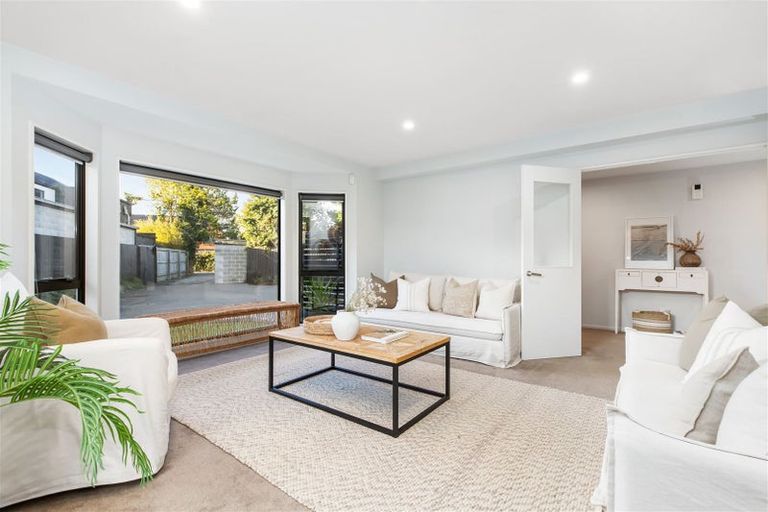 Photo of property in 2/58 Innes Road, St Albans, Christchurch, 8052