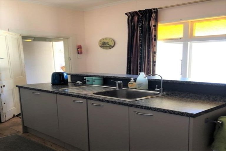 Photo of property in 233 Hokio Sand Road, Hokio Beach, Levin, 5571