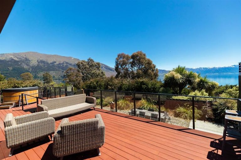 Photo of property in 216 Lakeview Terrace, Lake Hawea, Wanaka, 9382