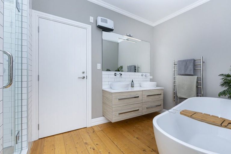 Photo of property in 33 Cable Road, Waimauku, 0881