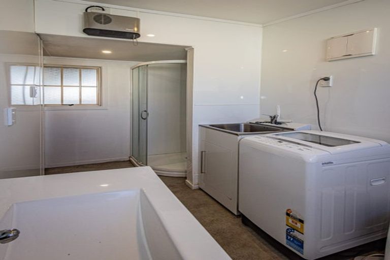 Photo of property in 10 State Highway 1, Waiouru, 4825