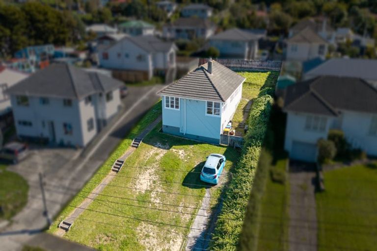 Photo of property in 35 Kotuku Street, Elsdon, Porirua, 5022