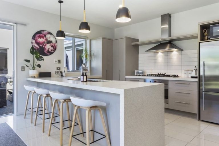 Photo of property in 13 Ascot Place, Rangiora, 7400