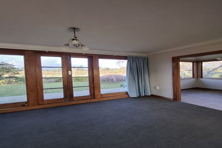 Photo of property in 69 Pohangina Road, Ashhurst, 4470