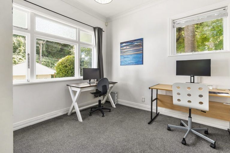 Photo of property in 11 Holloway Road, Aro Valley, Wellington, 6021