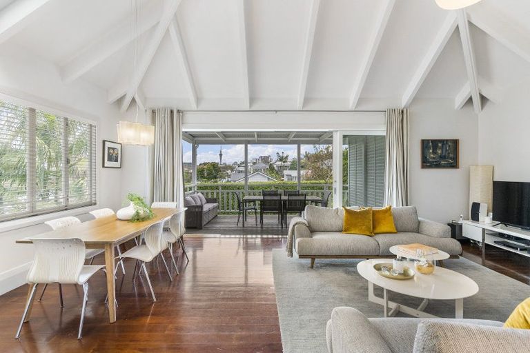 Photo of property in 15 Grosvenor Street, Grey Lynn, Auckland, 1021