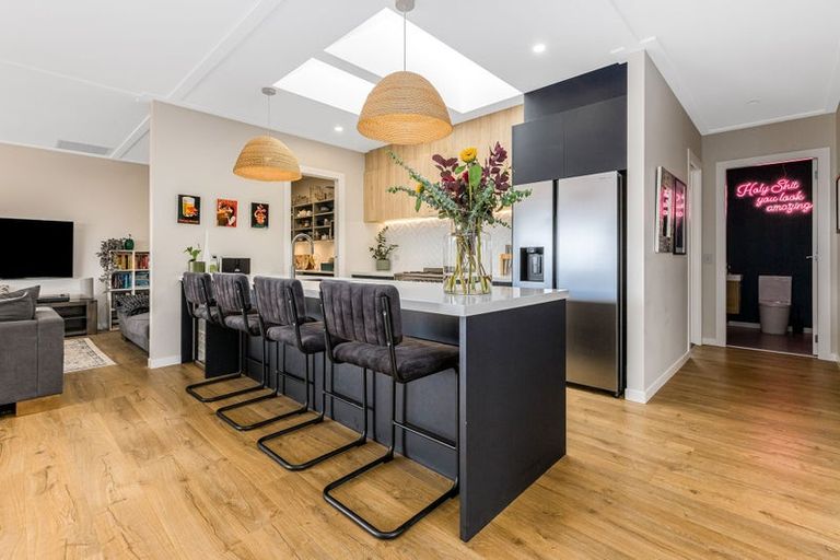 Photo of property in 22 Topsail Way, Whitby, Porirua, 5024