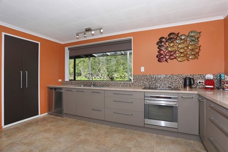 Photo of property in 146 Parewanui Road, Bulls, 4894