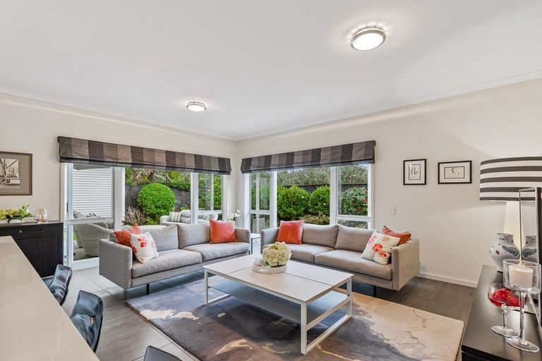 Photo of property in 16 Kensington Drive, Orewa, 0931