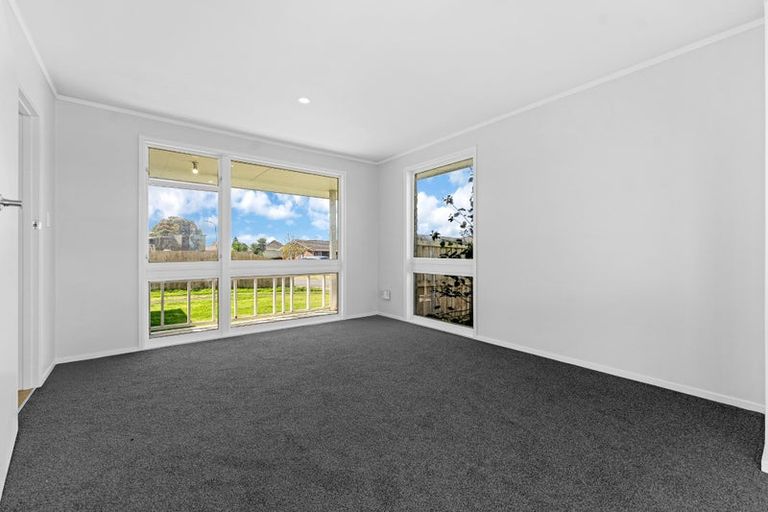 Photo of property in 54 Chelburn Crescent, Mangere East, Auckland, 2024