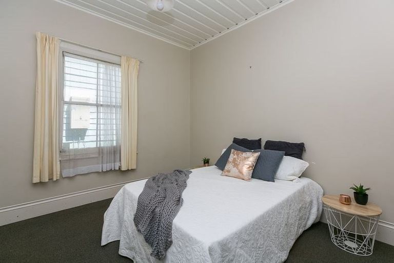 Photo of property in 23 Standish Street, Westown, New Plymouth, 4310