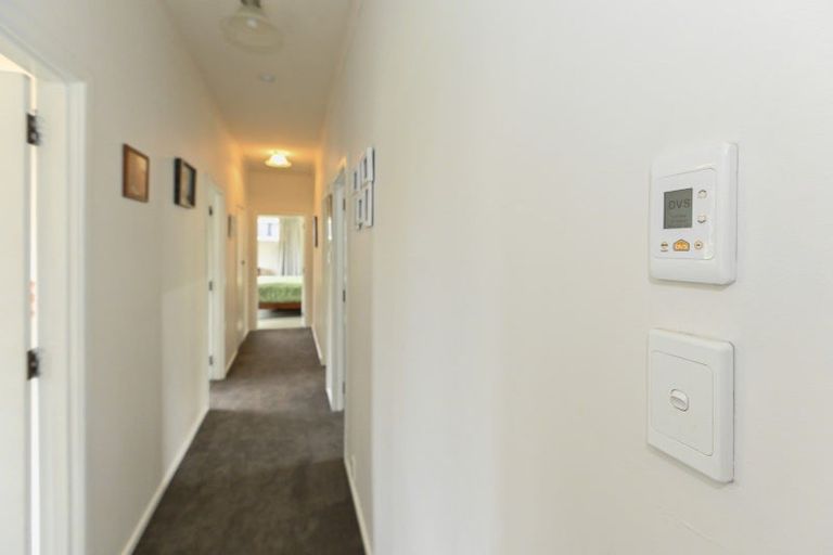 Photo of property in 205 Kenilworth Road, Mayfair, Hastings, 4122