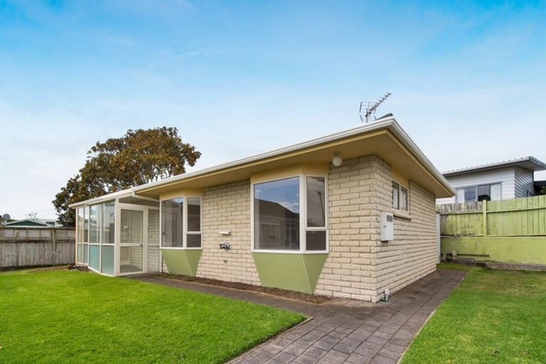 Photo of property in 30c Sackville Street, Fitzroy, New Plymouth, 4312