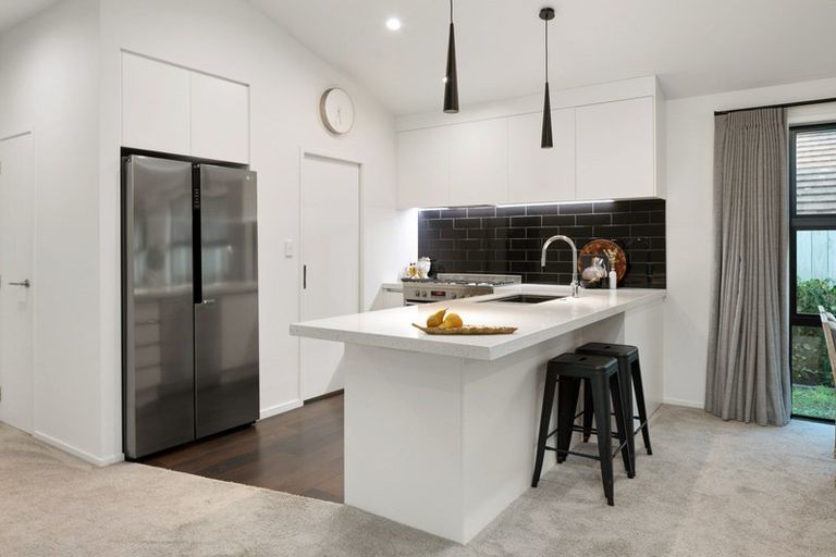 Photo of property in 285 Lakes Boulevard, Pyes Pa, Tauranga, 3112