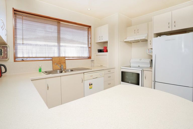 Photo of property in 76 Paterson Street, Grasmere, Invercargill, 9810